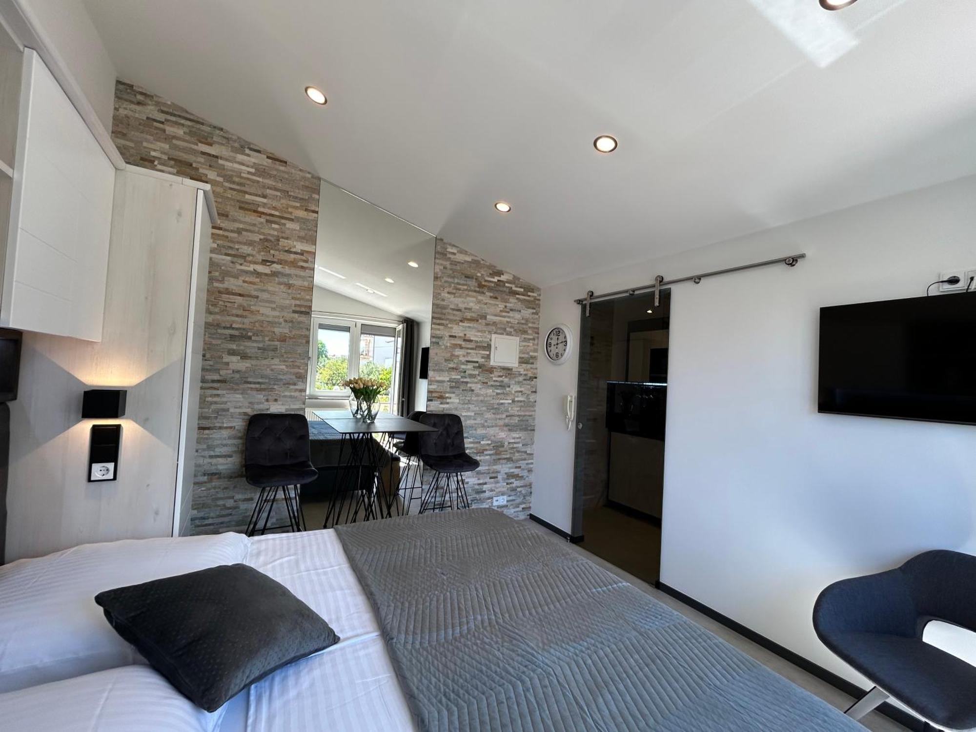 Katy & David Apartments ザダル エクステリア 写真