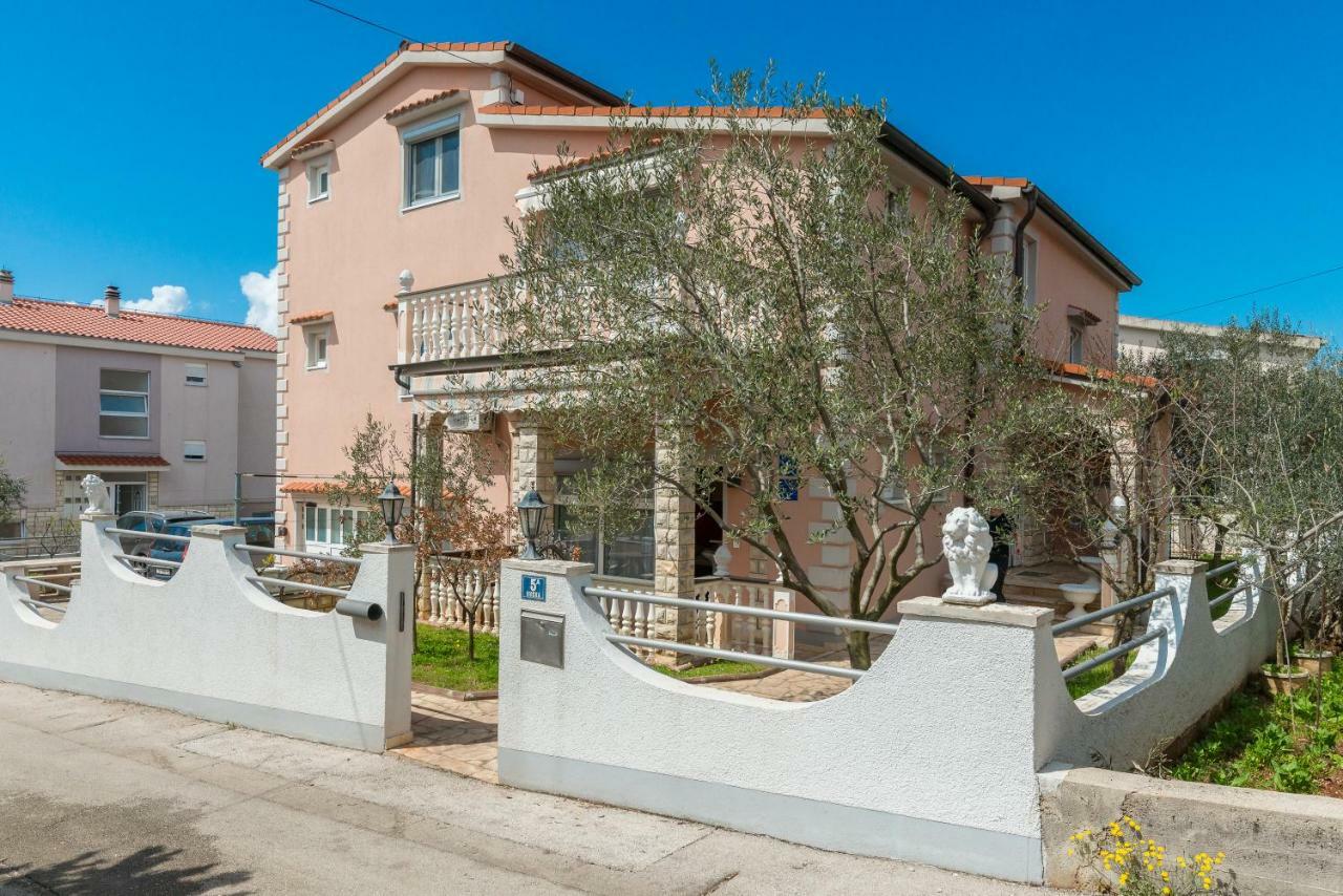 Katy & David Apartments ザダル エクステリア 写真