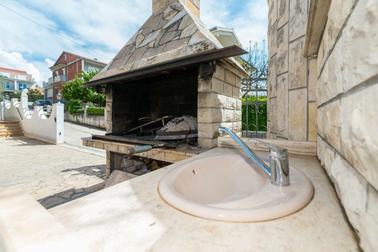 Katy & David Apartments ザダル エクステリア 写真