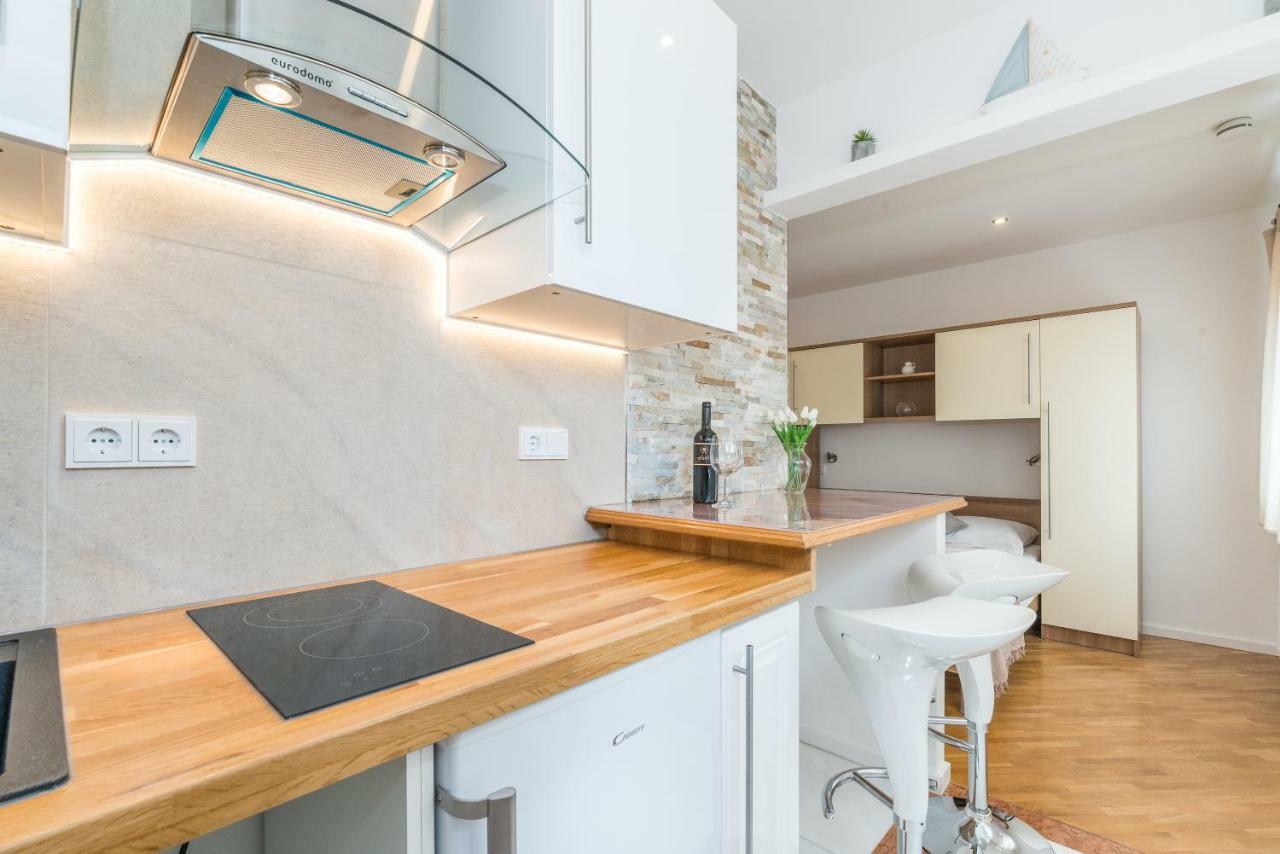 Katy & David Apartments ザダル エクステリア 写真
