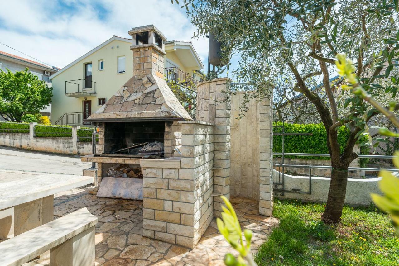 Katy & David Apartments ザダル エクステリア 写真